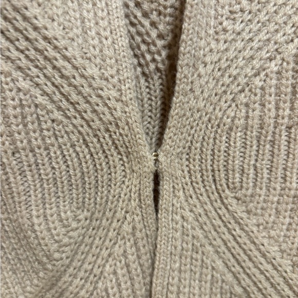 Ann Taylor chunky cable knit cardigan XL - Picture 4 of 13